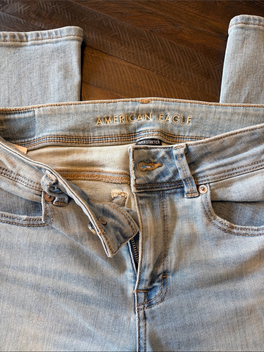 American Eagle Outfitters Light Wash kick boot  Jeans